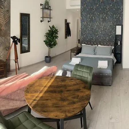 Apartment Leo's Corner In Mailand