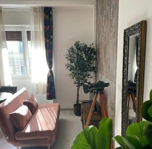 Apartment Leo's Corner In Mailand