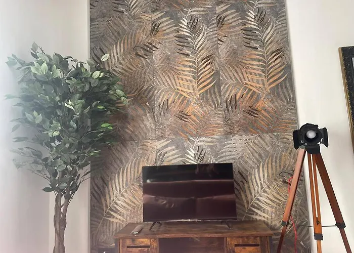 Leo's Corner In Apartment *